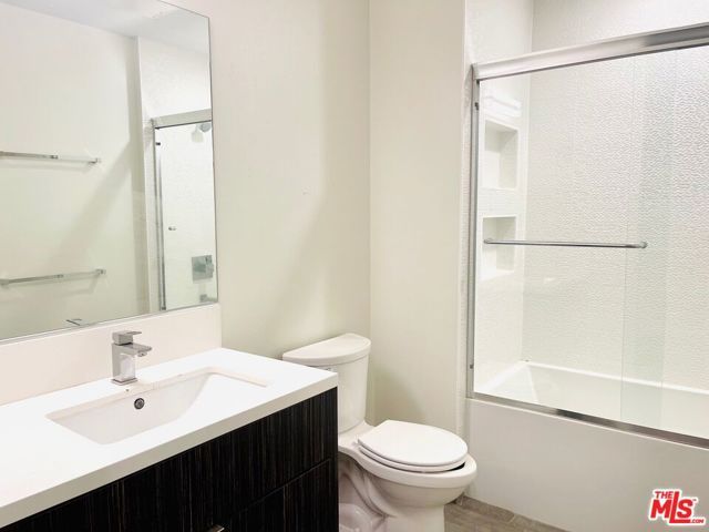 1122 Gayley Avenue 308, Westwood, CA 90024