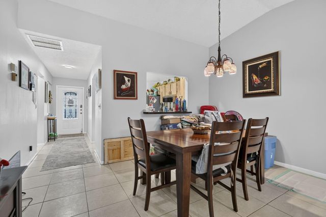 4450 LUCERNE VILLAS Lane, Lake Worth, FL 33467