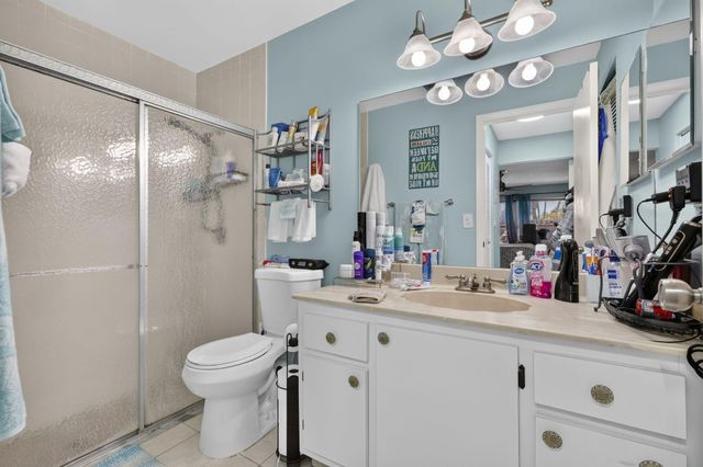 4450 LUCERNE VILLAS Lane, Lake Worth, FL 33467
