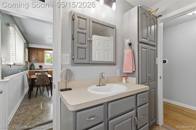 6018 Arcola Street, Garden City, MI 48135