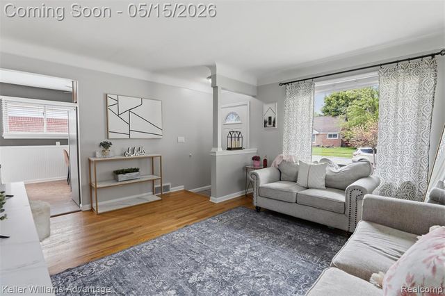 6018 Arcola Street, Garden City, MI 48135