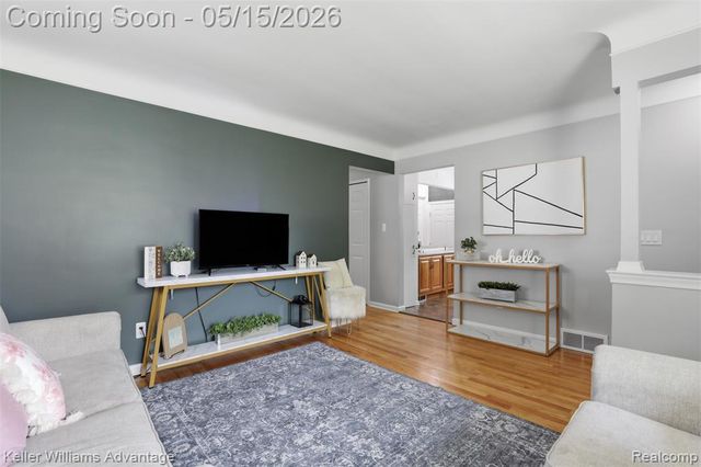 6018 Arcola Street, Garden City, MI 48135