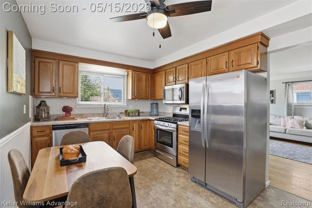 6018 Arcola Street, Garden City, MI 48135