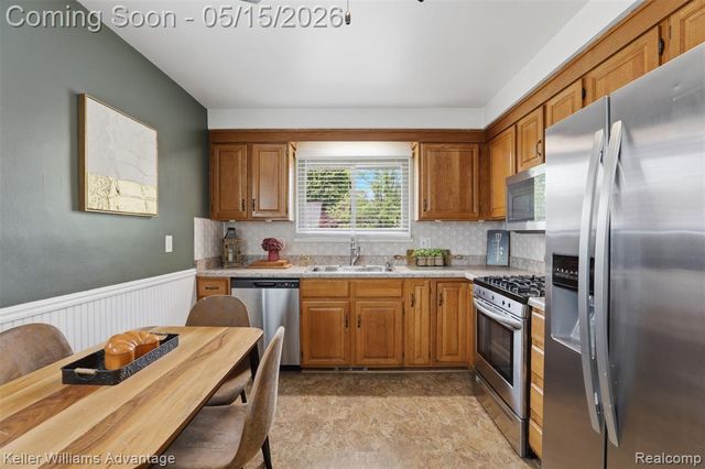 6018 Arcola Street, Garden City, MI 48135
