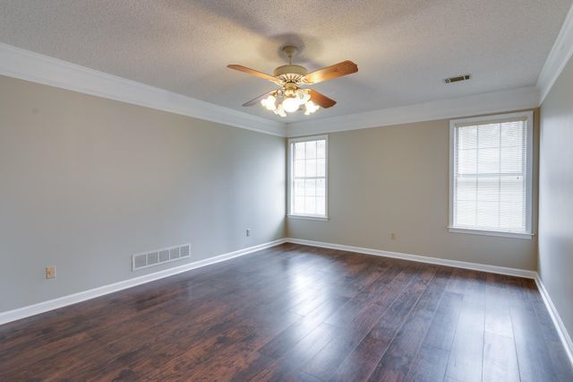 3758 OAK FOREST DR, Bartlett, TN 38135