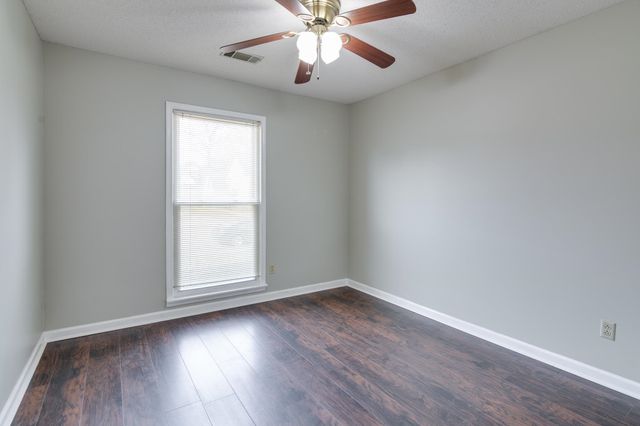 3758 OAK FOREST DR, Bartlett, TN 38135