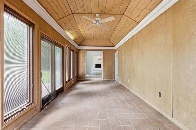 3610 S DELAWARE Avenue, Independence, MO 64055