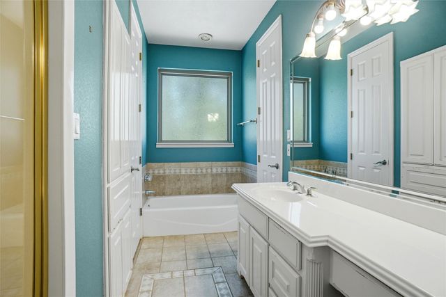8998 Hilltop Road, Argyle, TX 76226