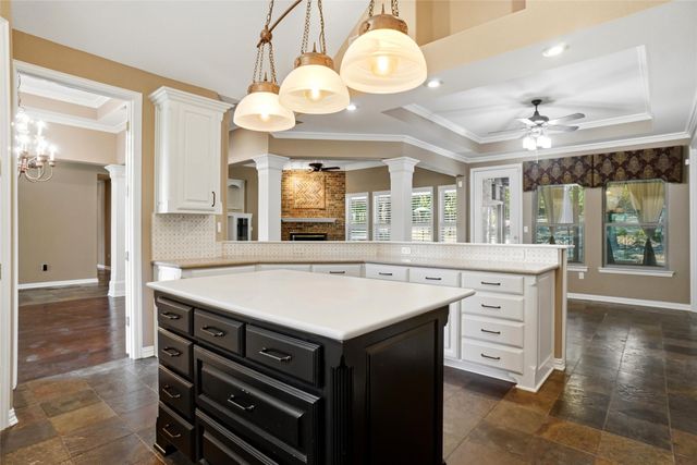 8998 Hilltop Road, Argyle, TX 76226