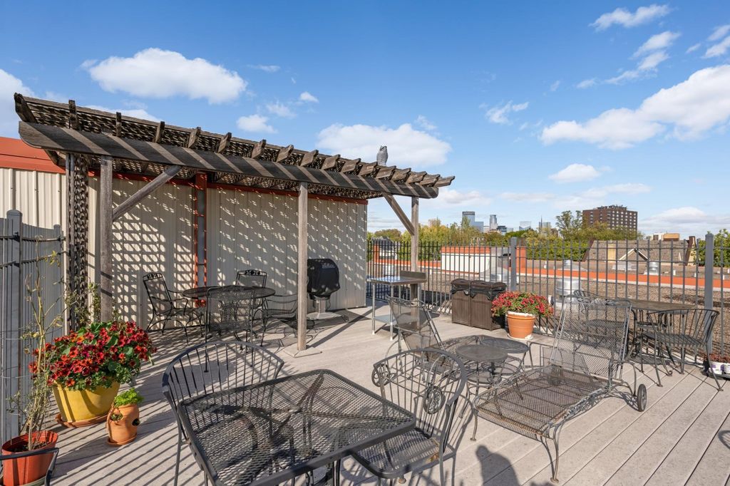 1901 Emerson Avenue S 104, Minneapolis, MN 55403 — photo 5
