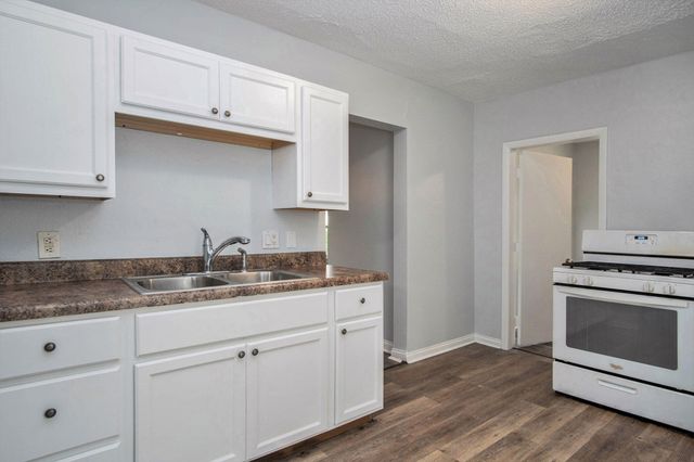 1921 Jiroch Street, Muskegon, MI 49442