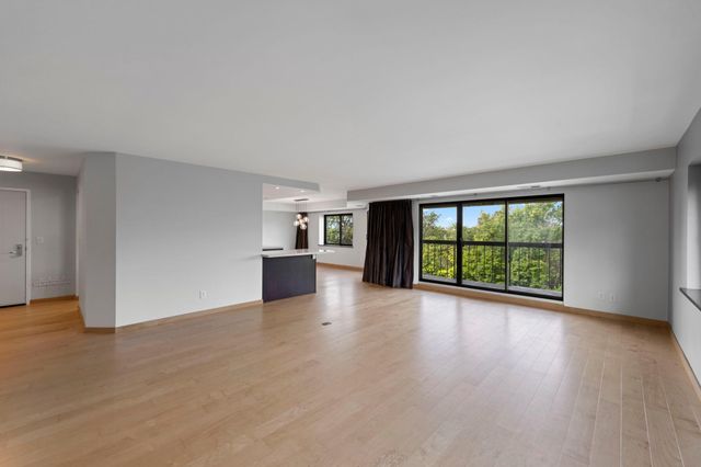 2885 Knox Avenue S 502, Minneapolis, MN 55408