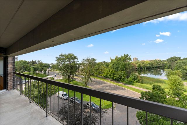 2885 Knox Avenue S 502, Minneapolis, MN 55408