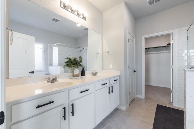 13117 Lapoynor ST, Manor, TX 78653