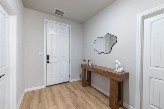 13117 Lapoynor ST, Manor, TX 78653