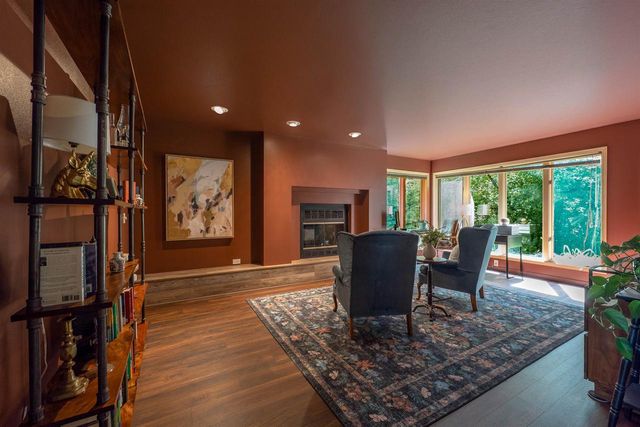 5800 Ivanhoe Circle, Fitchburg, WI 53711