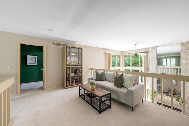 5800 Ivanhoe Circle, Fitchburg, WI 53711