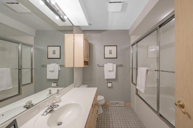 5800 Ivanhoe Circle, Fitchburg, WI 53711