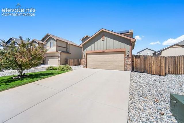 10061 Thunderbolt Trail, Colorado Springs, CO 80925