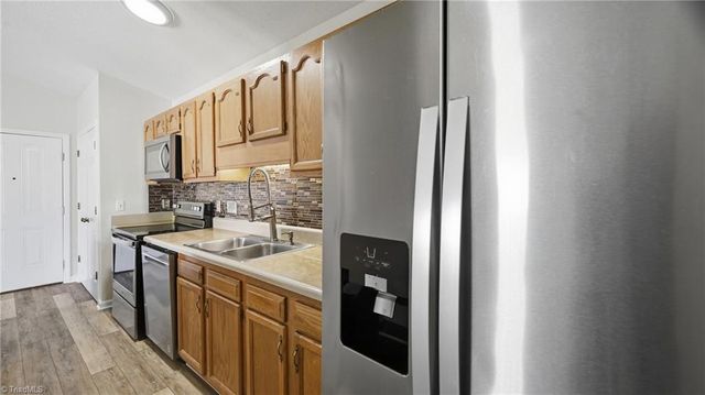 3701 Cotswold Terrace, Greensboro, NC 27410