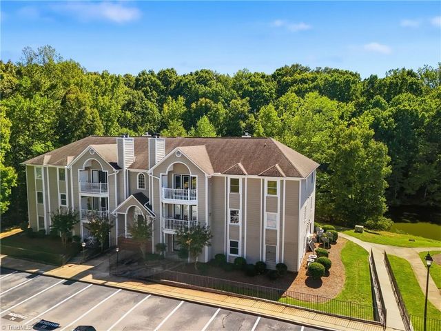 3701 Cotswold Terrace, Greensboro, NC 27410