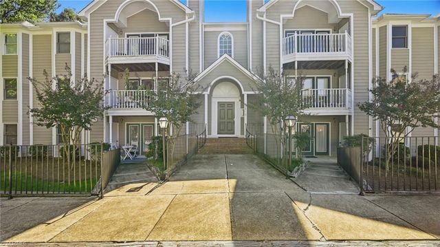 3701 Cotswold Terrace, Greensboro, NC 27410