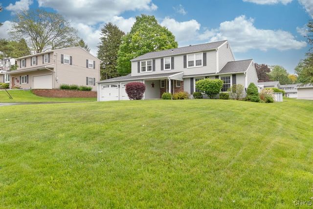 106 Hillside Way, Camillus, NY 13031