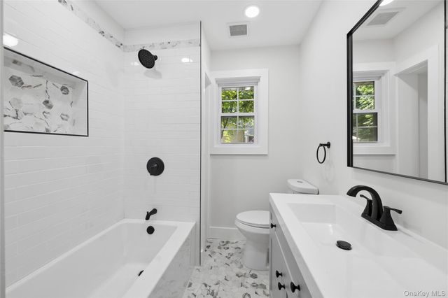 128 Crooked Hill Road, Huntington, NY 11743