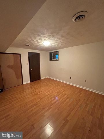 5515 HILL WAY, Suitland, MD 20746