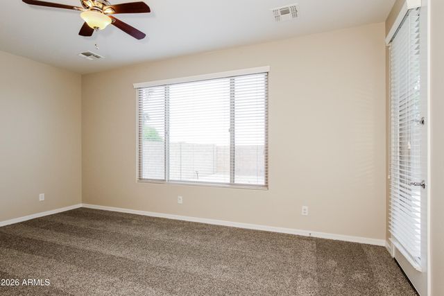 718 W TWIN PEAKS Parkway, San Tan Valley, AZ 85143