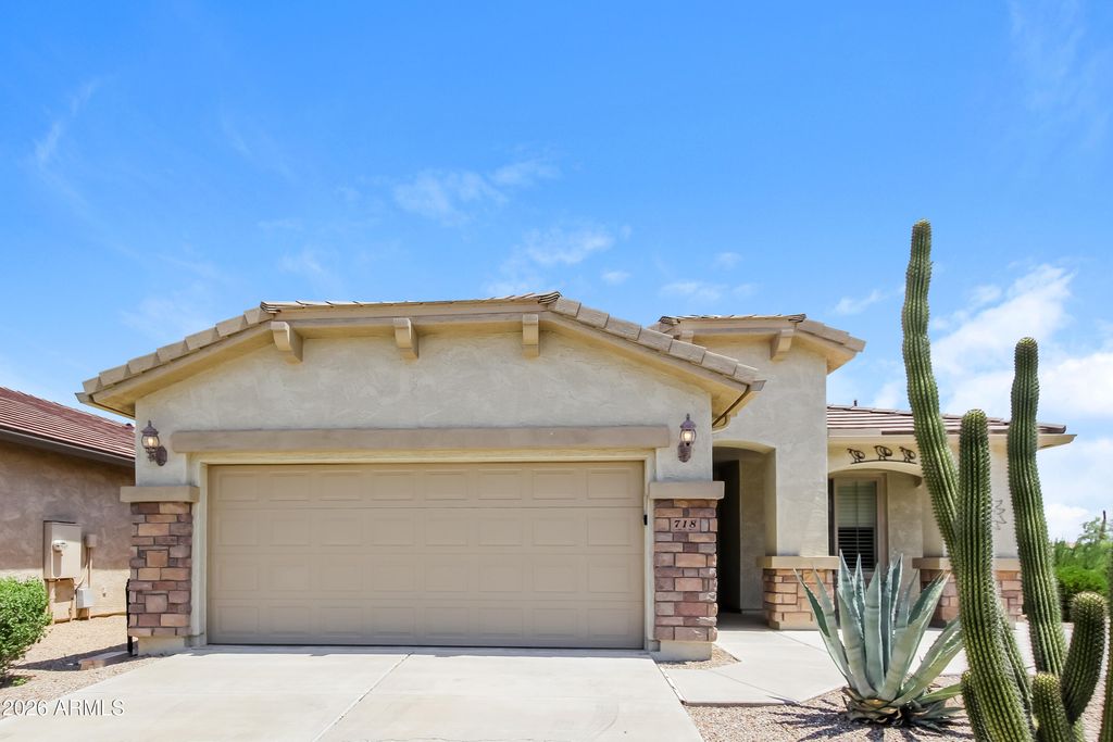 718 W TWIN PEAKS Parkway, San Tan Valley, AZ 85143 — photo 2