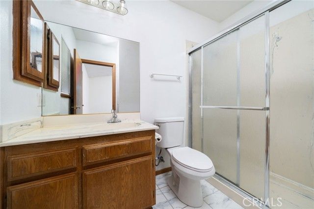 15821 Candlewood, Victorville, CA 92395