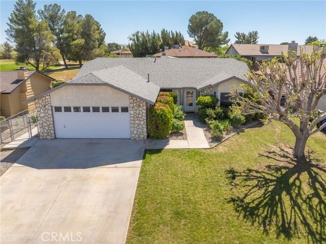 15821 Candlewood, Victorville, CA 92395