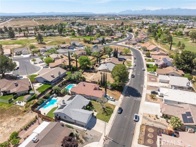 15821 Candlewood, Victorville, CA 92395