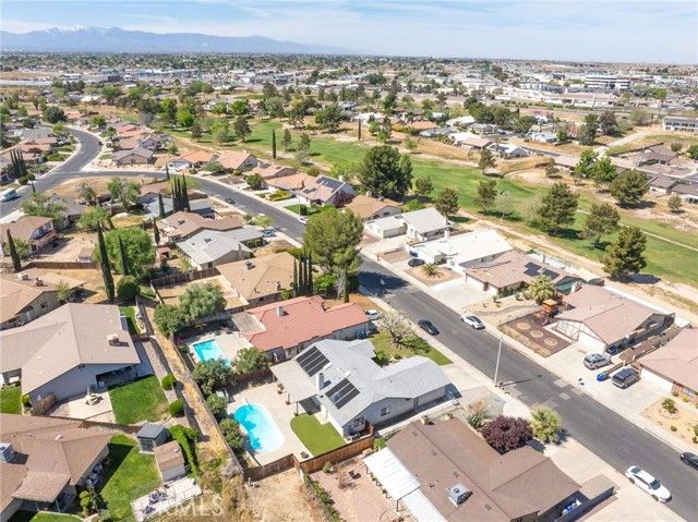 15821 Candlewood, Victorville, CA 92395