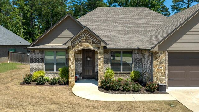 132 Saddle Brook Circle, Hallsville, TX 75650