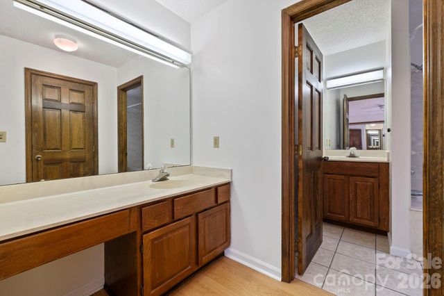 204 Woodfield Drive, Asheville, NC 28803
