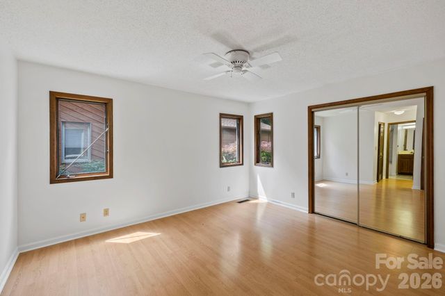 204 Woodfield Drive, Asheville, NC 28803
