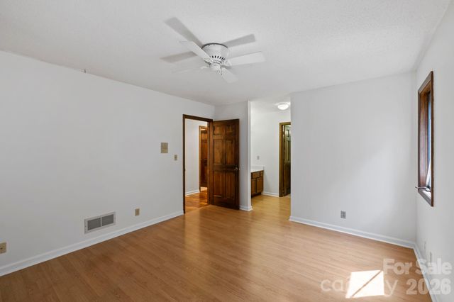 204 Woodfield Drive, Asheville, NC 28803