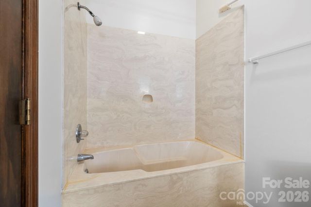 204 Woodfield Drive, Asheville, NC 28803