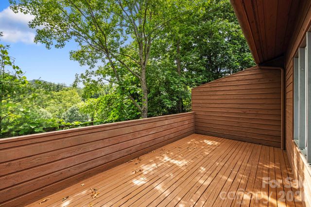 204 Woodfield Drive, Asheville, NC 28803