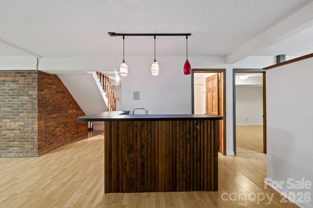 204 Woodfield Drive, Asheville, NC 28803