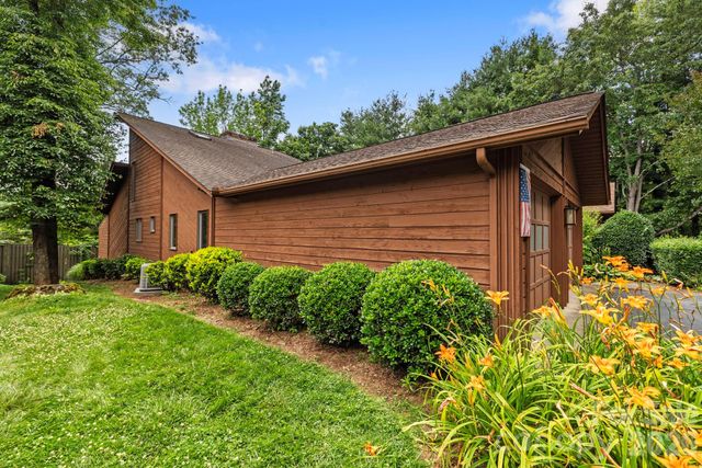 204 Woodfield Drive, Asheville, NC 28803