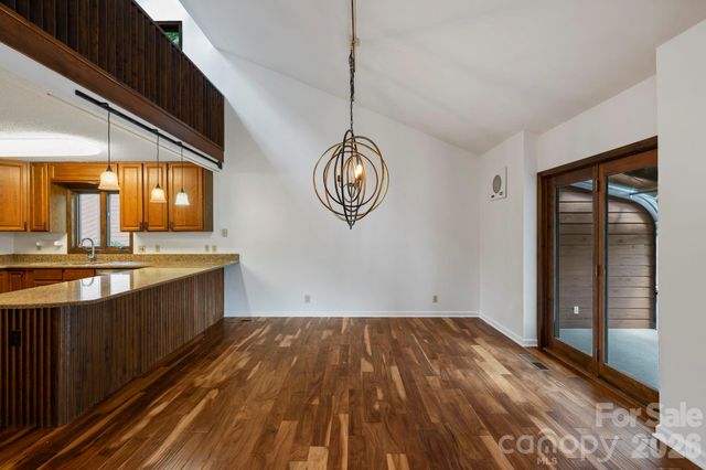 204 Woodfield Drive, Asheville, NC 28803
