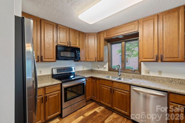 204 Woodfield Drive, Asheville, NC 28803