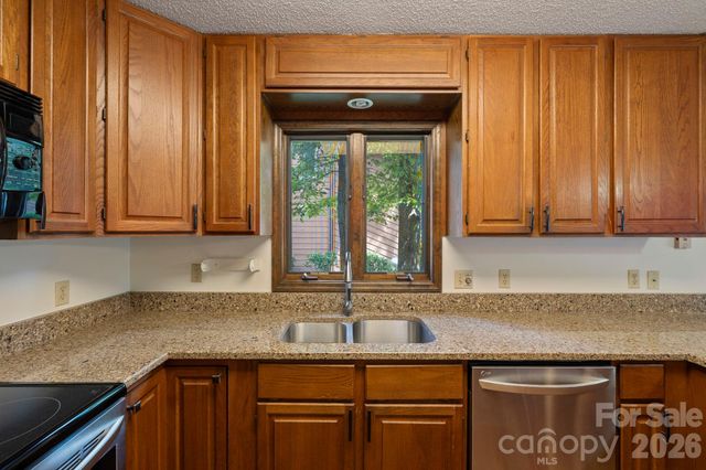 204 Woodfield Drive, Asheville, NC 28803