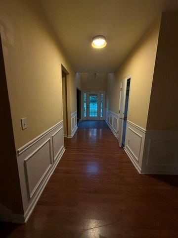 1020 Capstone Court, Suwanee, GA 30024
