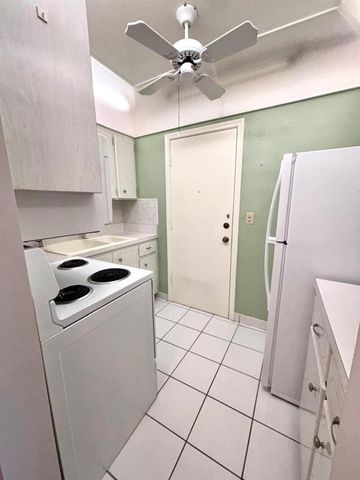 310 S Cypress Road 701, Pompano Beach, FL 33060