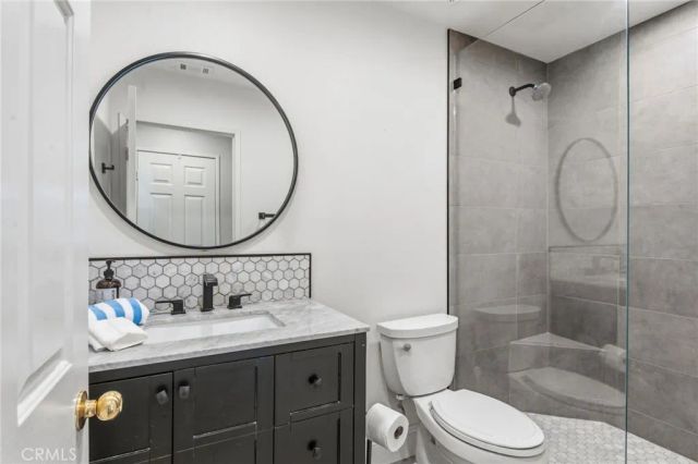 30858 Sunset Lake Circle, Menifee, CA 92584