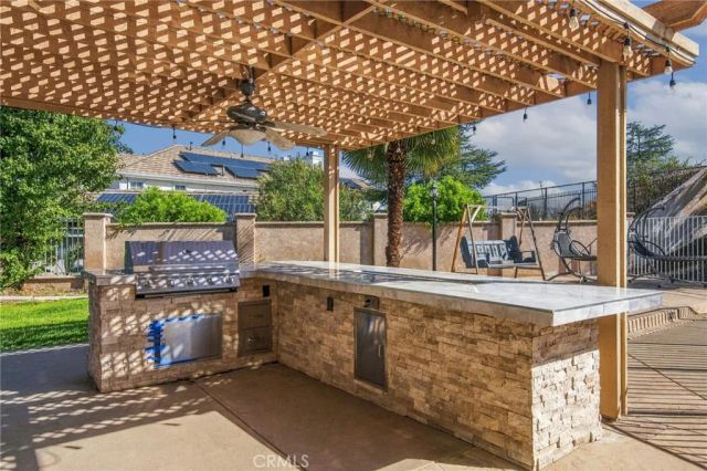 30858 Sunset Lake Circle, Menifee, CA 92584